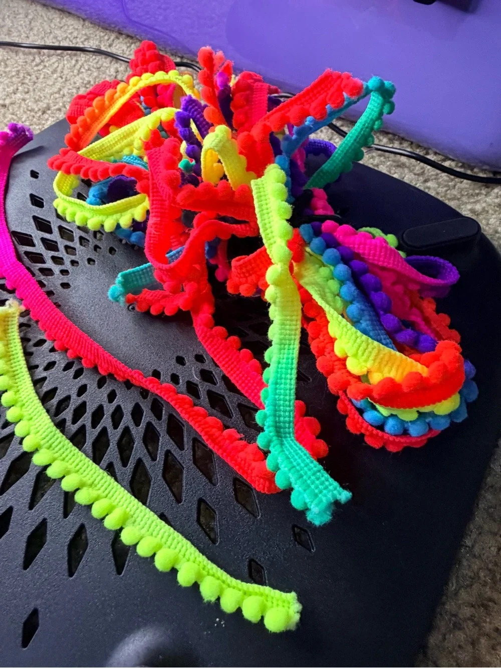 Colorful Pom Trim Garland for Party Decorations - Multicolor